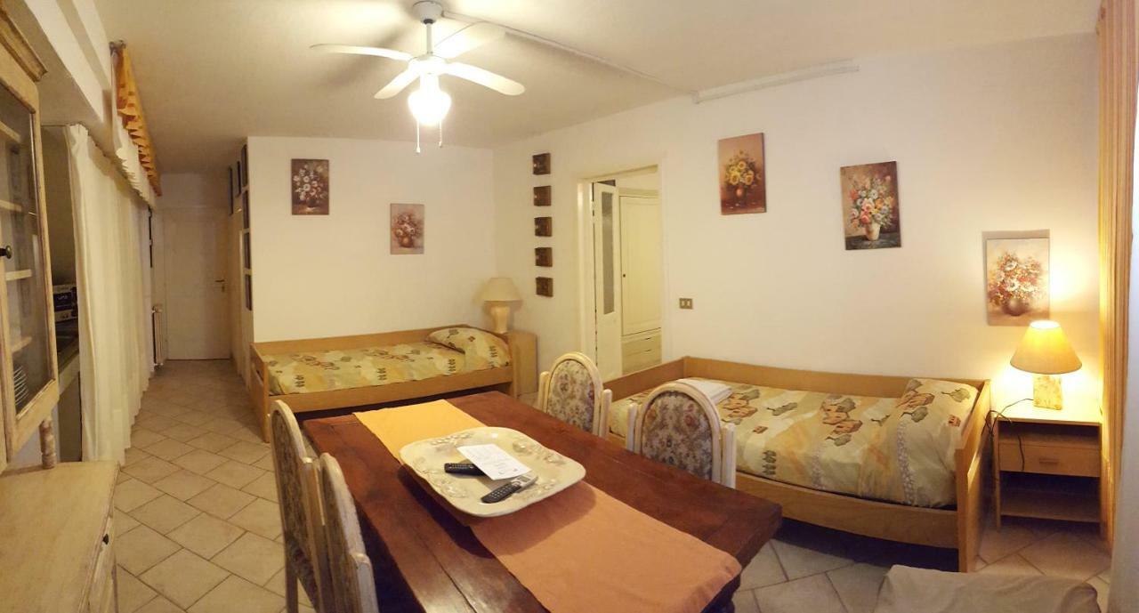 Taverna Derosas Apartment กอลโฟอารันชี ภายนอก รูปภาพ